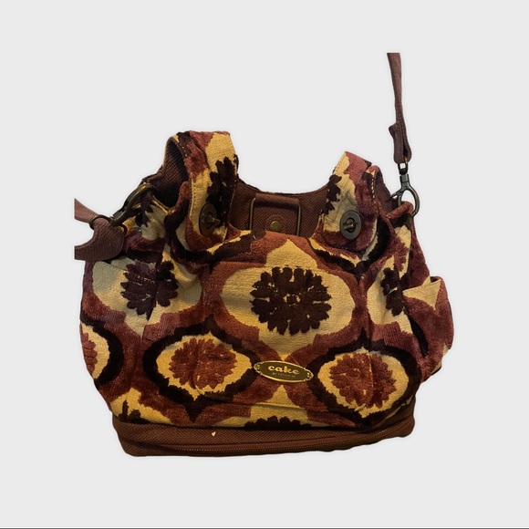 Petunia Pickle Bottom Cake Vintage Diaper Bag